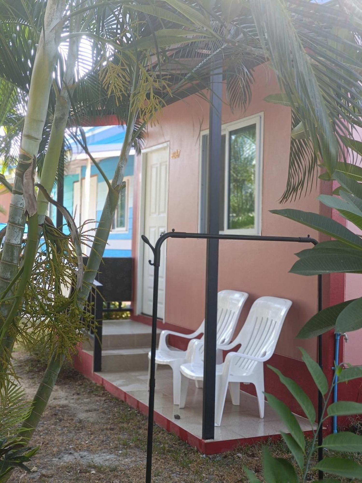 Chill Land House Hotel Bãi biển Bang Tao Ngoại thất bức ảnh