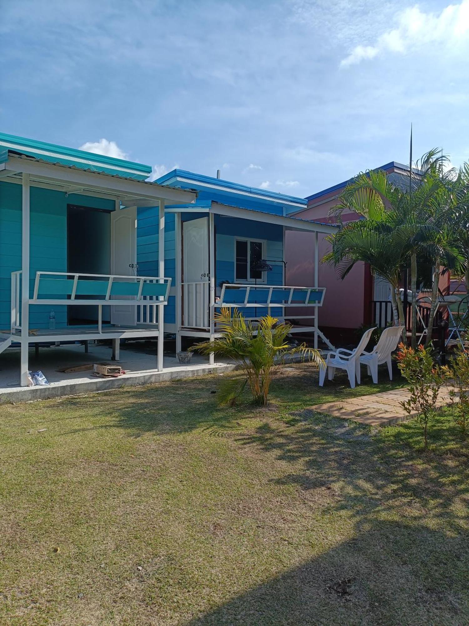 Chill Land House Hotel Bãi biển Bang Tao Ngoại thất bức ảnh