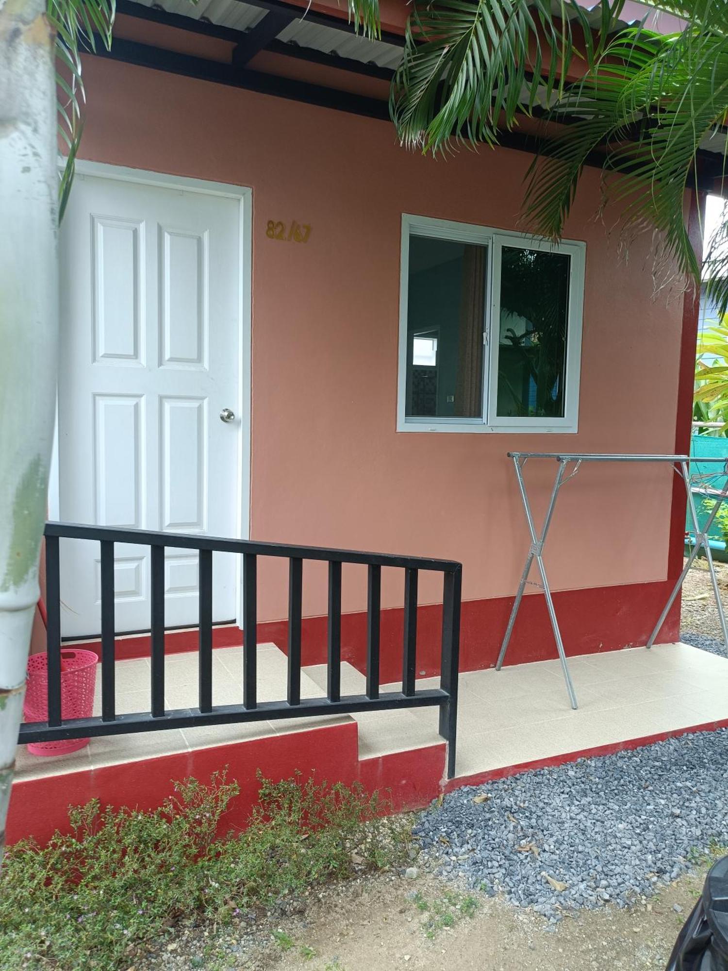 Chill Land House Hotel Bãi biển Bang Tao Ngoại thất bức ảnh