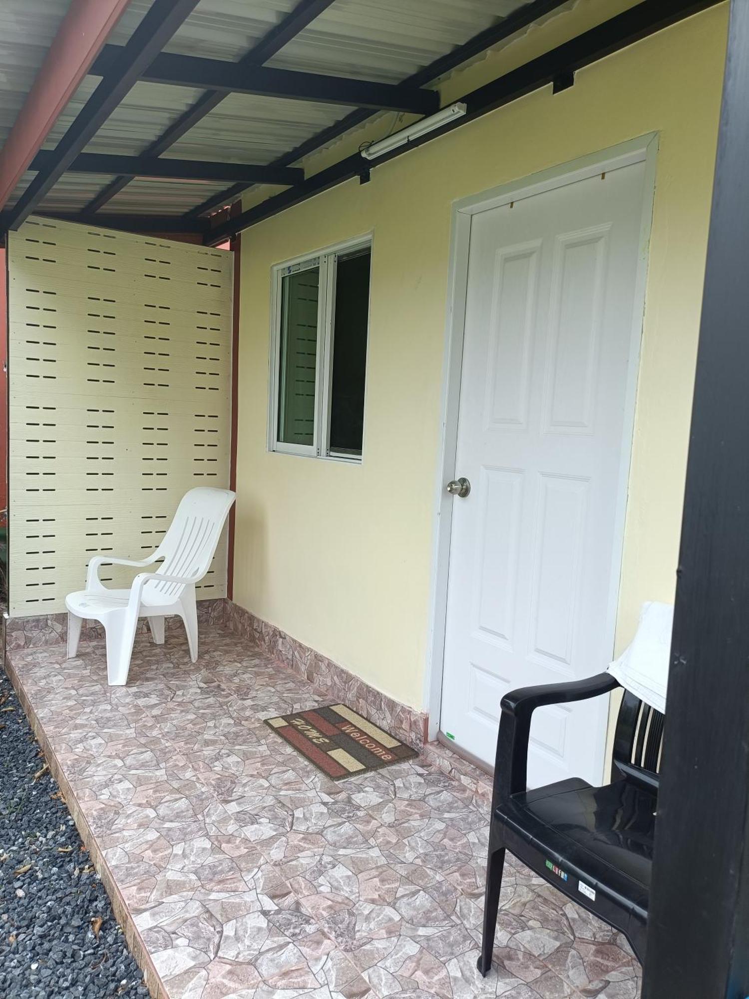 Chill Land House Hotel Bãi biển Bang Tao Ngoại thất bức ảnh