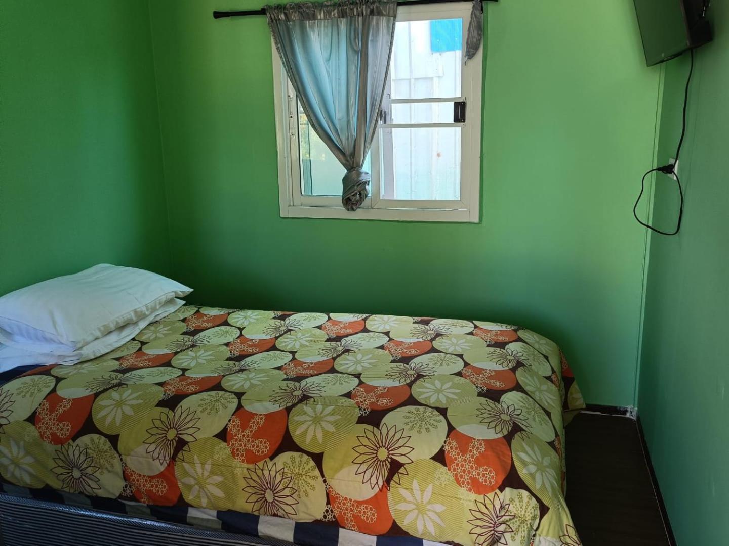 Chill Land House Hotel Bãi biển Bang Tao Ngoại thất bức ảnh
